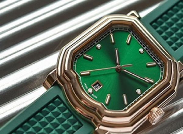 重庆劳力士腕表有水气